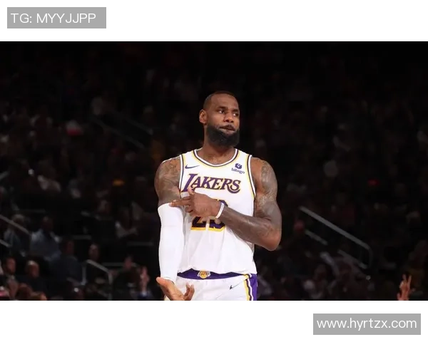 詹姆斯足球之路如何走出篮球巨星的辉煌与挑战 詹姆斯足球之路如何走出篮球巨星的辉煌与挑战